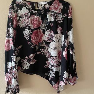 Floral long sleeve blouse